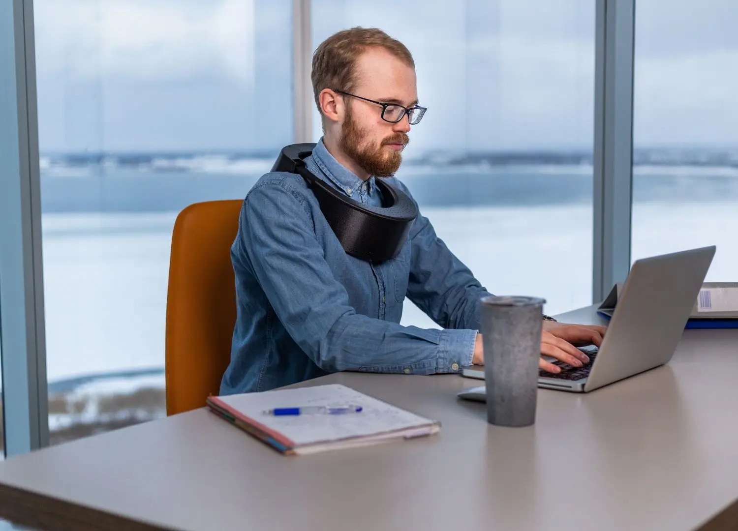 This Wearable Air Purifier Gives Instant Relief in Indoor Space